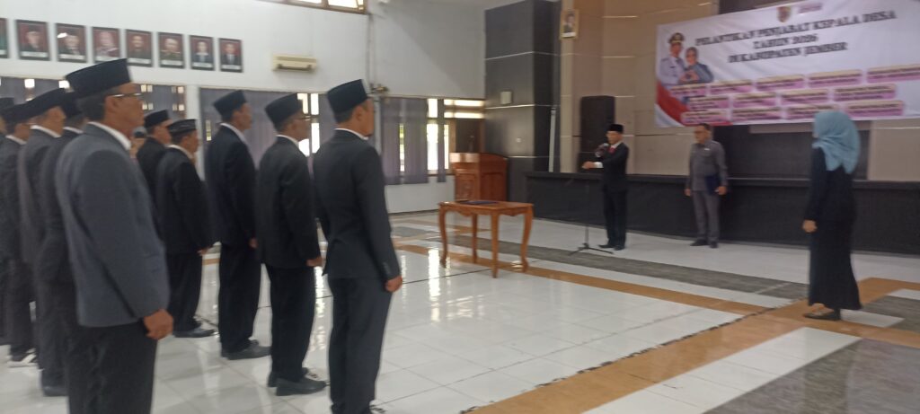 Suasana pelantikan 18 Pj.Kades di Aula BKSDM di Jalan Nusantara, Selasa 10 Februari 2026.